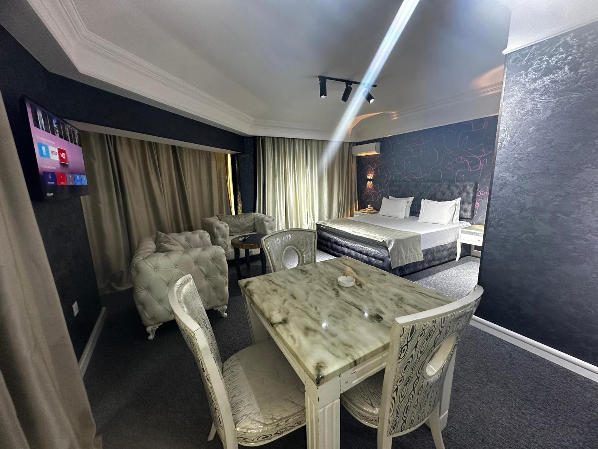 Amber Hotel Baku Eksteriør billede