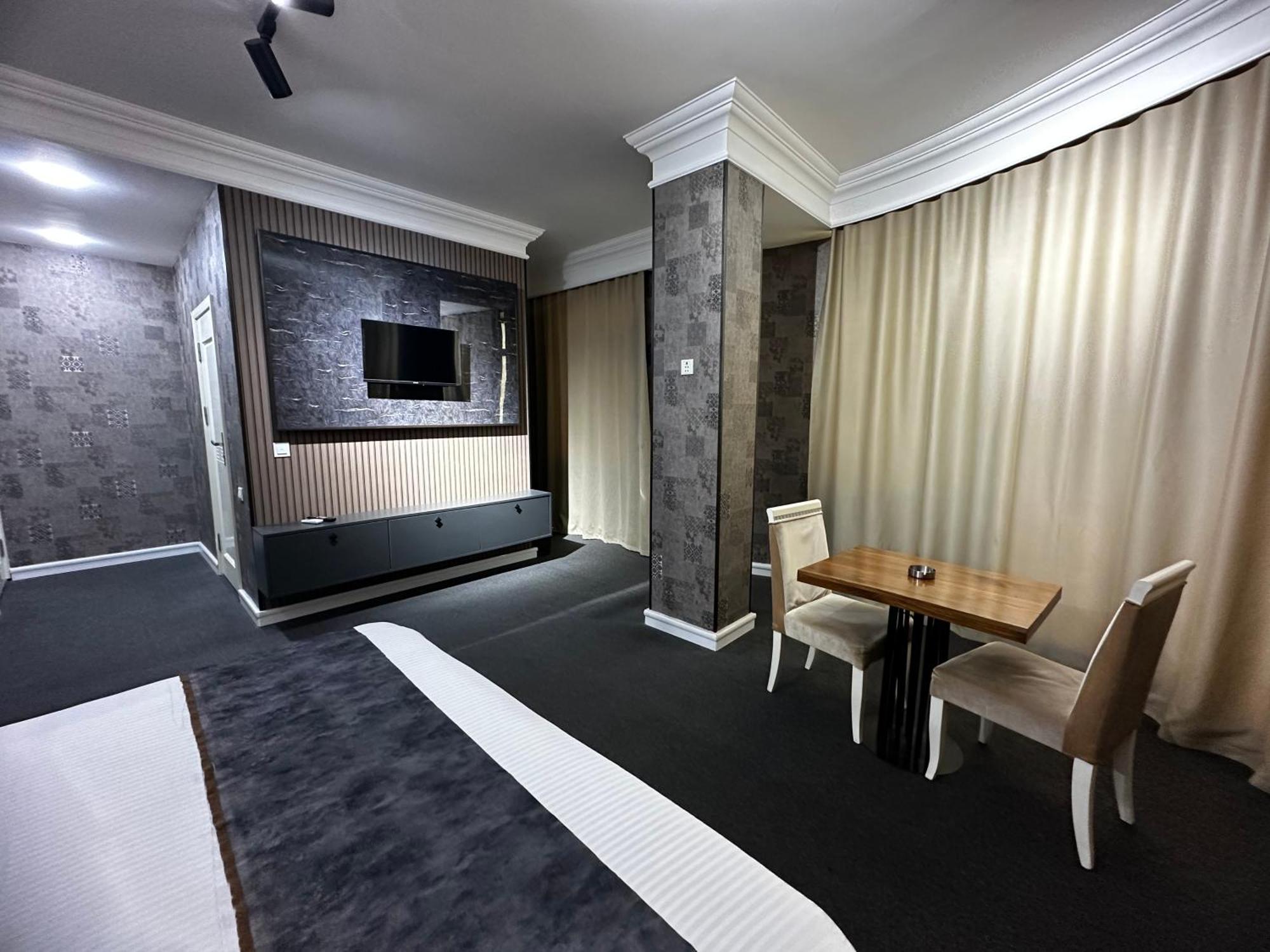Amber Hotel Baku Eksteriør billede