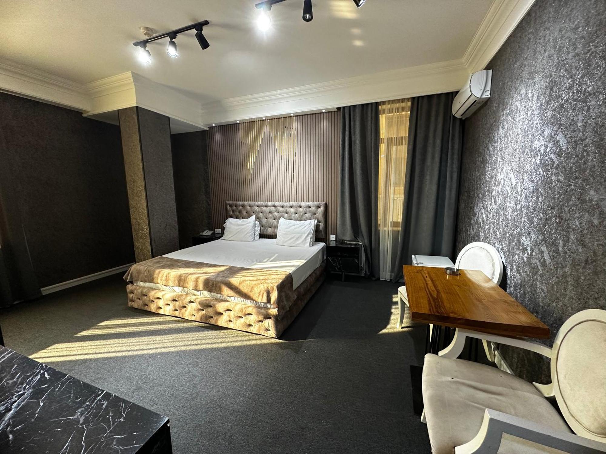 Amber Hotel Baku Eksteriør billede